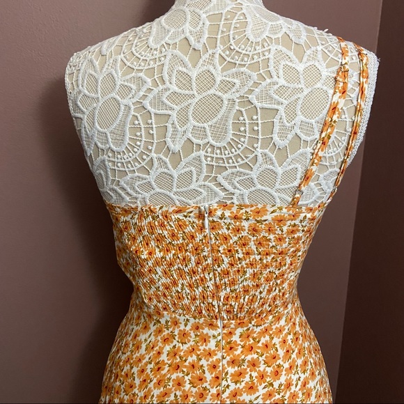 SHOWPO Sunflower, Vol. 6 Dress - Picture 4 of 9